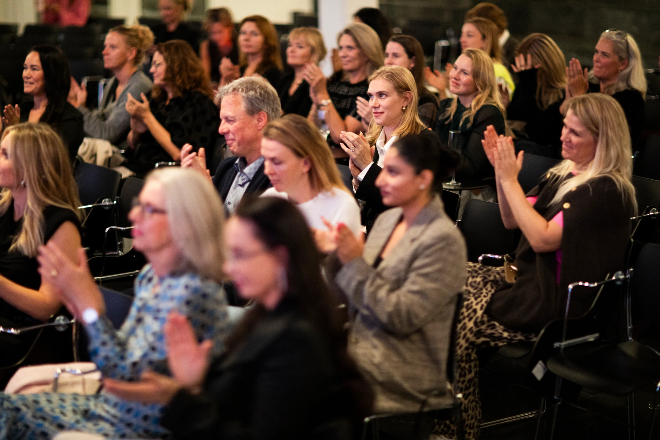 Beyond Norwegian borders: Building global investment networks